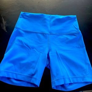 Lululemon shorts - Size 6